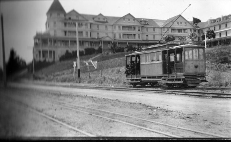 File:Vue de L-Eau streetcar at Seabeach 1906.jpg
